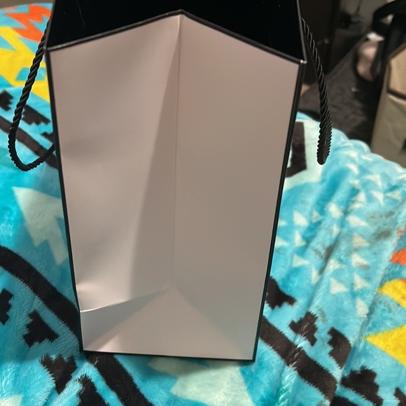 Authentic Chanel bundle - Picture 16 of 17